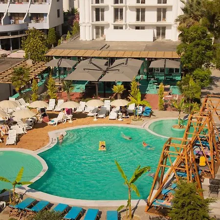 Garden Palace Θέρετρο Golem (Tirana)