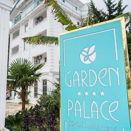 Resort Garden Palace *