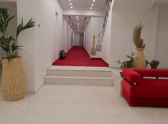 Garden Palace Resort *