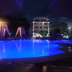 Garden Palace * غوليم