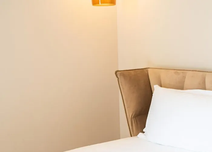 Resort Garden Palace Golem (Tirana)